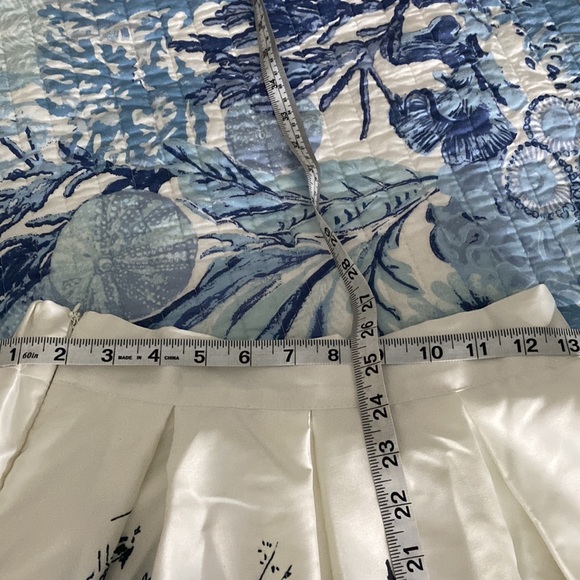 Fun Pop-Art Skirt - Picture 8 of 14